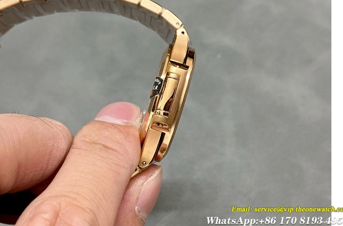 7118 Jumbo A324 Gold RG 3KF 35mm Nautilus Dial RG 0421